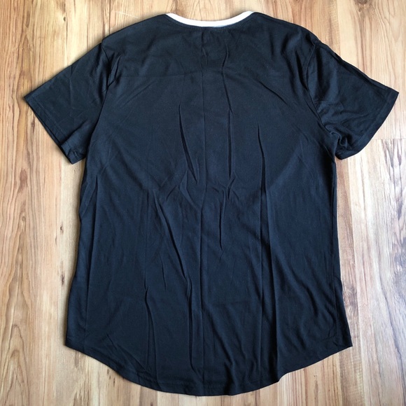 NEW LOONEY TUNES Tee Short Sleeve Black Large Women’s NWOT - Picture 4 of 14